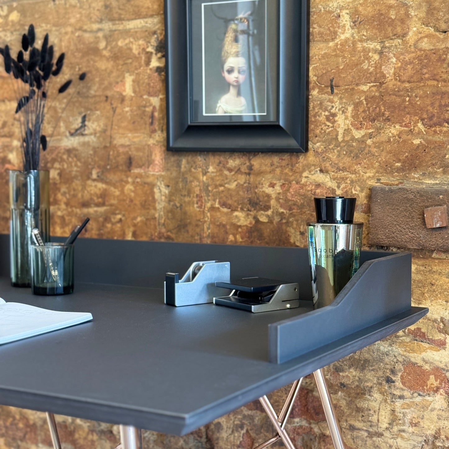 derSekretär Linolium/ MDF schwarz durchgefäbt