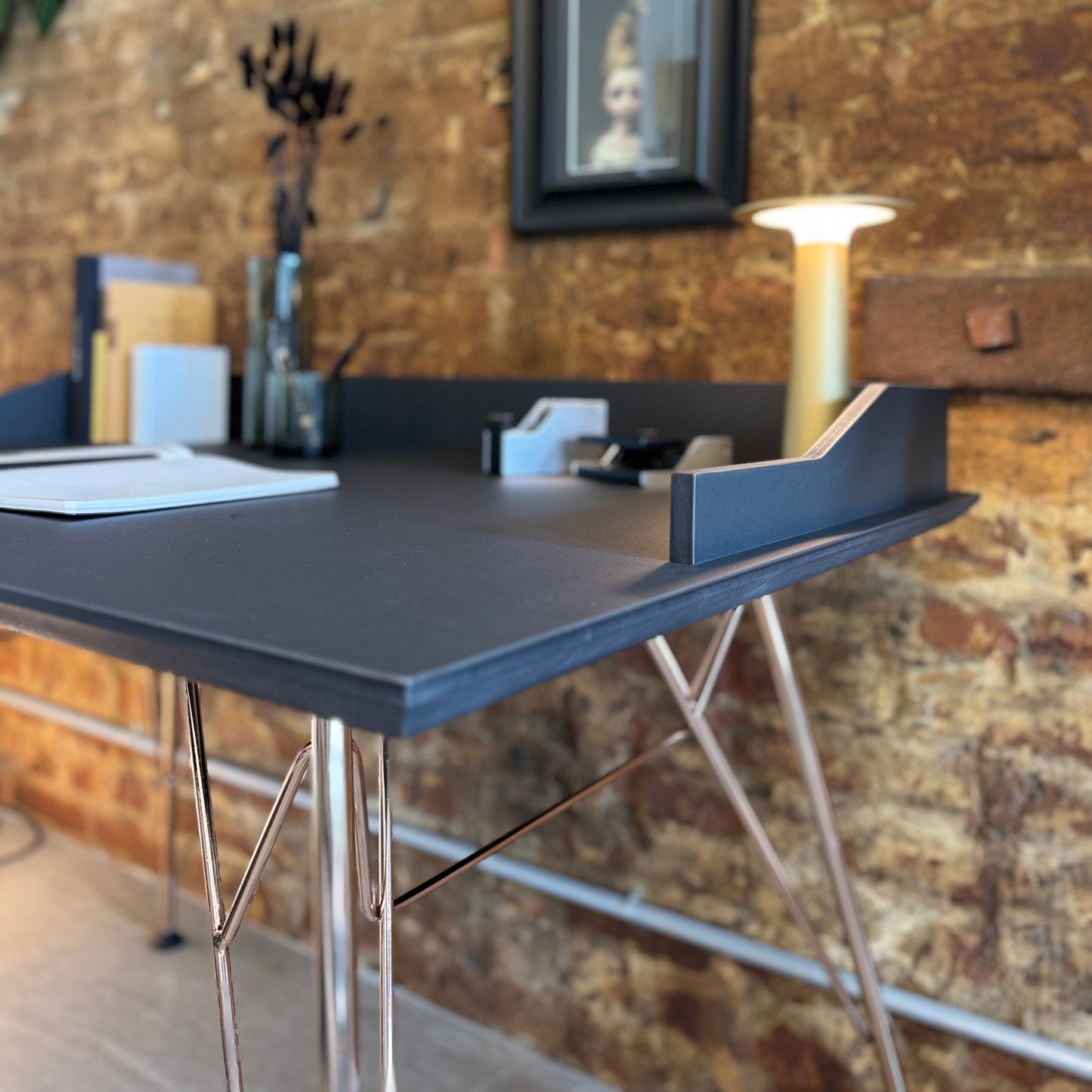 derSekretär Linolium/ MDF schwarz durchgefäbt
