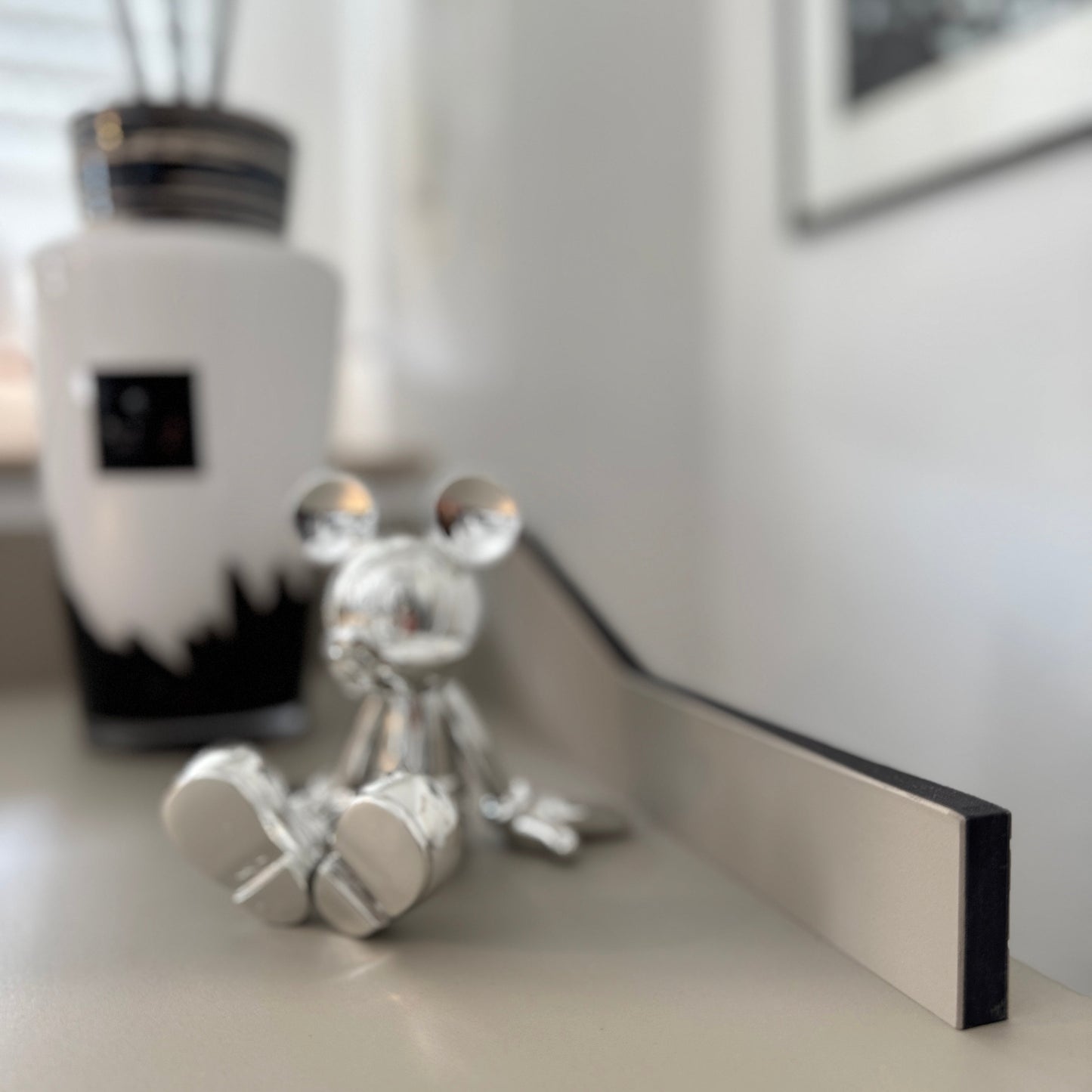 derSekretär Linolium/ MDF schwarz durchgefäbt